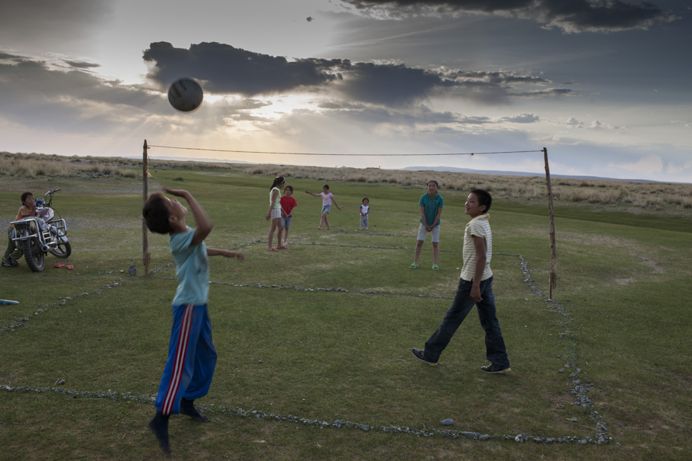 Nomads Nomadic Children Mongolia - copyright 2013 Sven Zellner/Agentur Focus